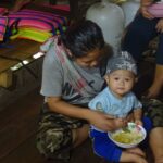 Thaïlande enfant repas