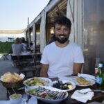 Kuti, guide, ensuite coordinateur.