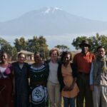 Tanzanie Echange d'expérience Madagascar Inde grand volcan en fond